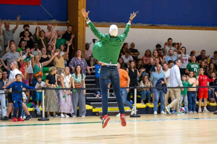 speaker-comines-basket