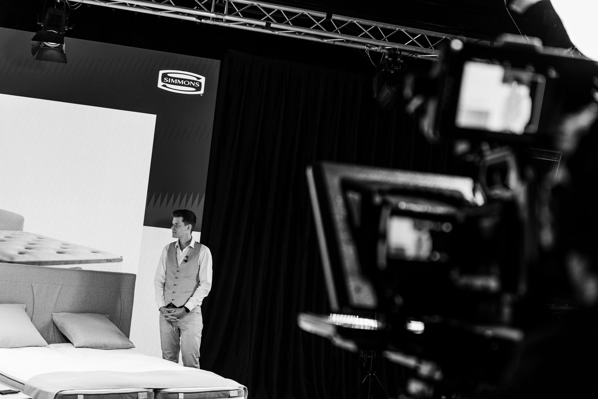 animateur-live-charly-matelas-retail