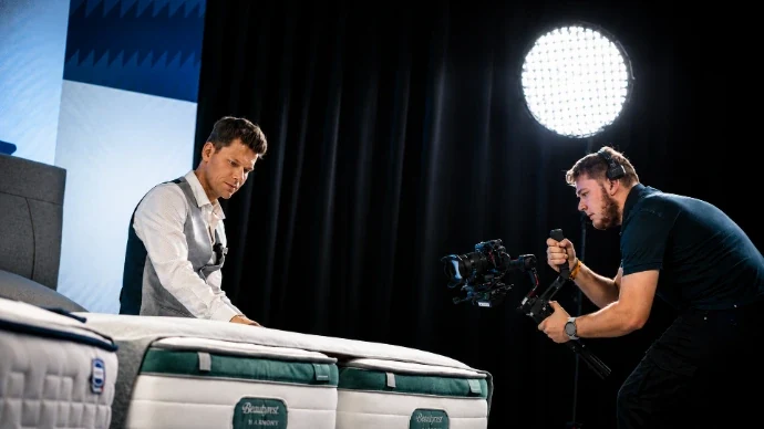 Charly Teller pendant le tournage d’un live shopping